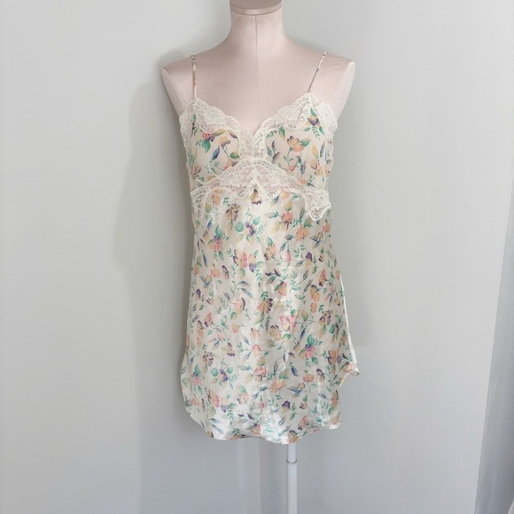 Vintage Victoria’s Secret Gold Label Floral Slip Nightgown Nightie Size Medium - Picture 1 of 16